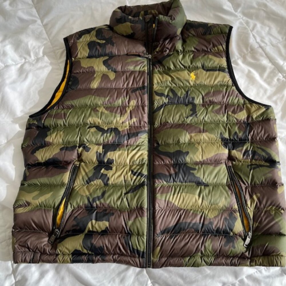 Polo Ralph Lauren Men's Green Camo Water-Repellent Packable Puffer Down Vest